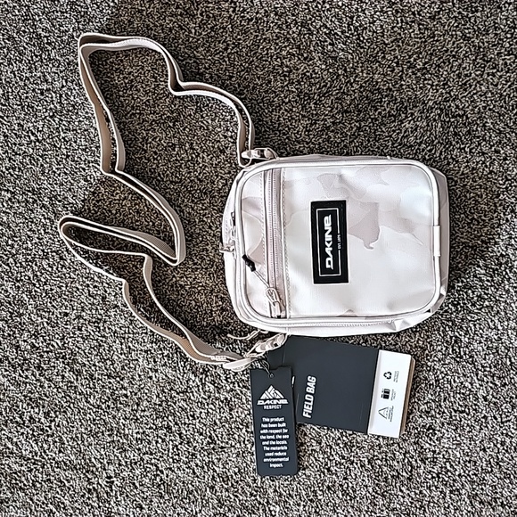 Dakine Field Bag - Picture 1 of 6